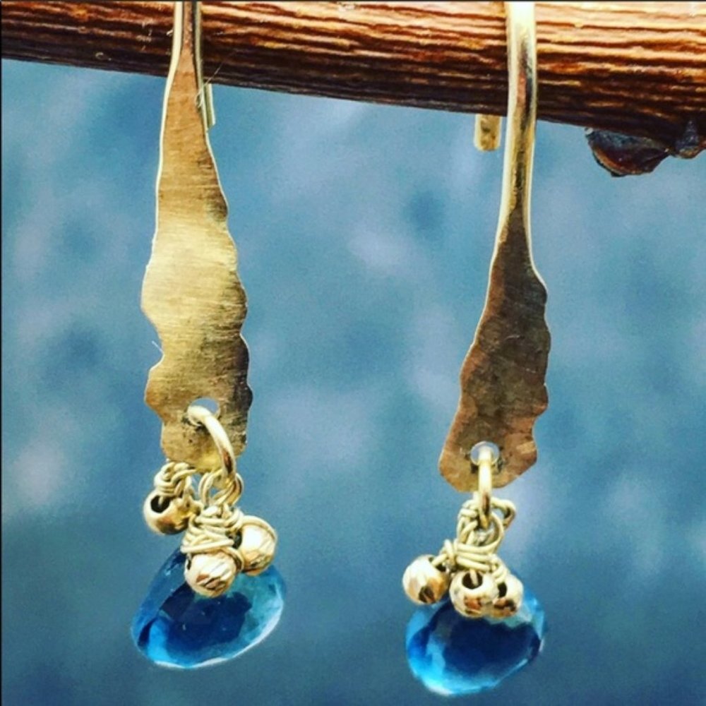 Handmade 18 karat gold & Blue Topaz earrings